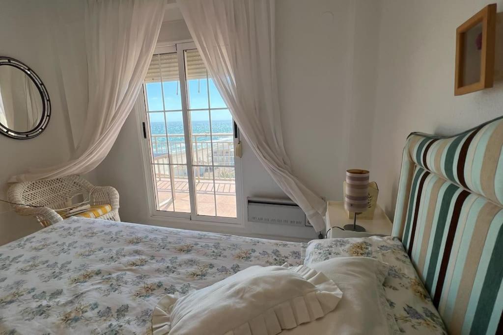 Apartamento Con Acceso Directo A La Playa Valência Exterior foto